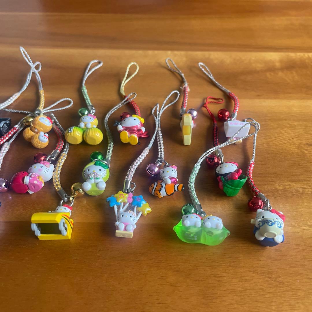 ご地キティ　中古まとめ売り　26個