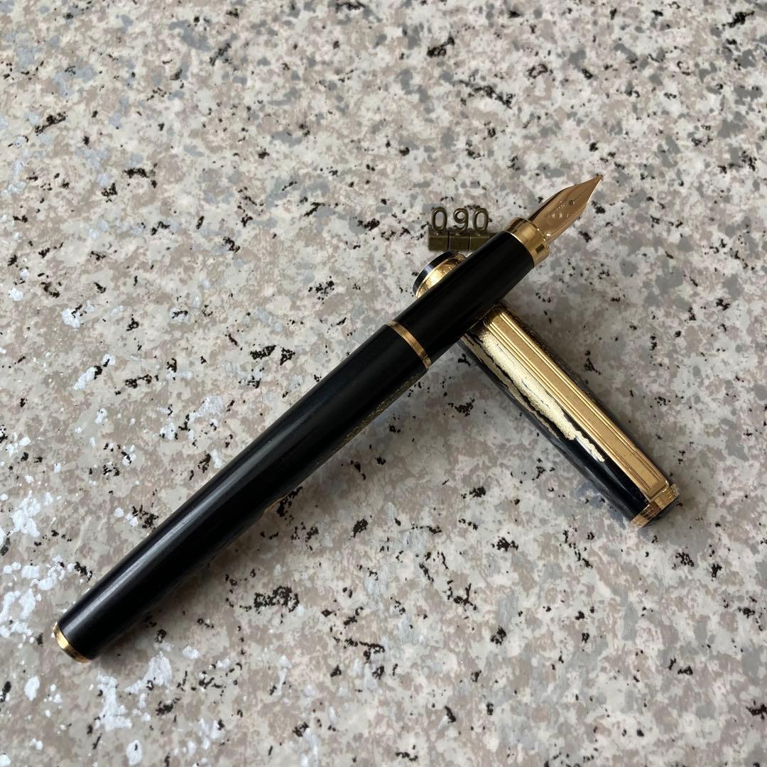 #090 オーバーホール済み 万年筆 PLATINUM 蒔絵 赤富士18k