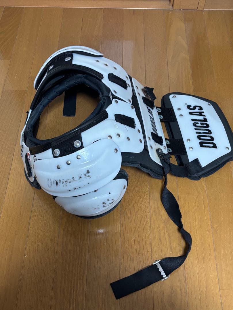 DOUGLAS ショルダー バックプレート付き