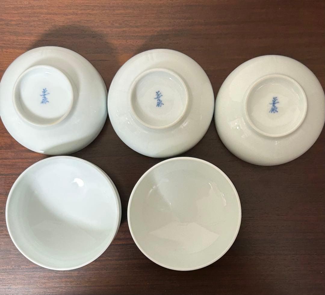 新品未使用 日本の銘窯 人間国宝 井上萬二作 白磁彫文 蓋付湯呑 汲出椀 五客