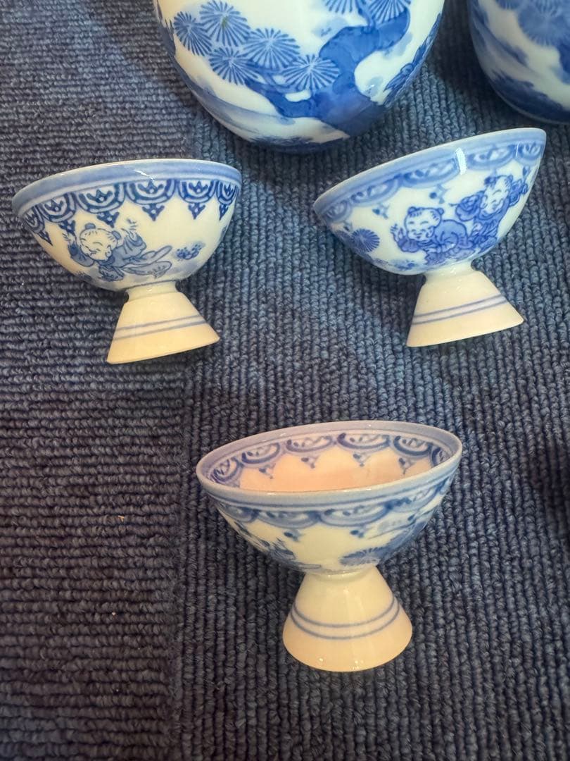 2020三川内焼　平戸松山作　献上唐子絵　酒器セット　徳利2客　猪口5客　未使用