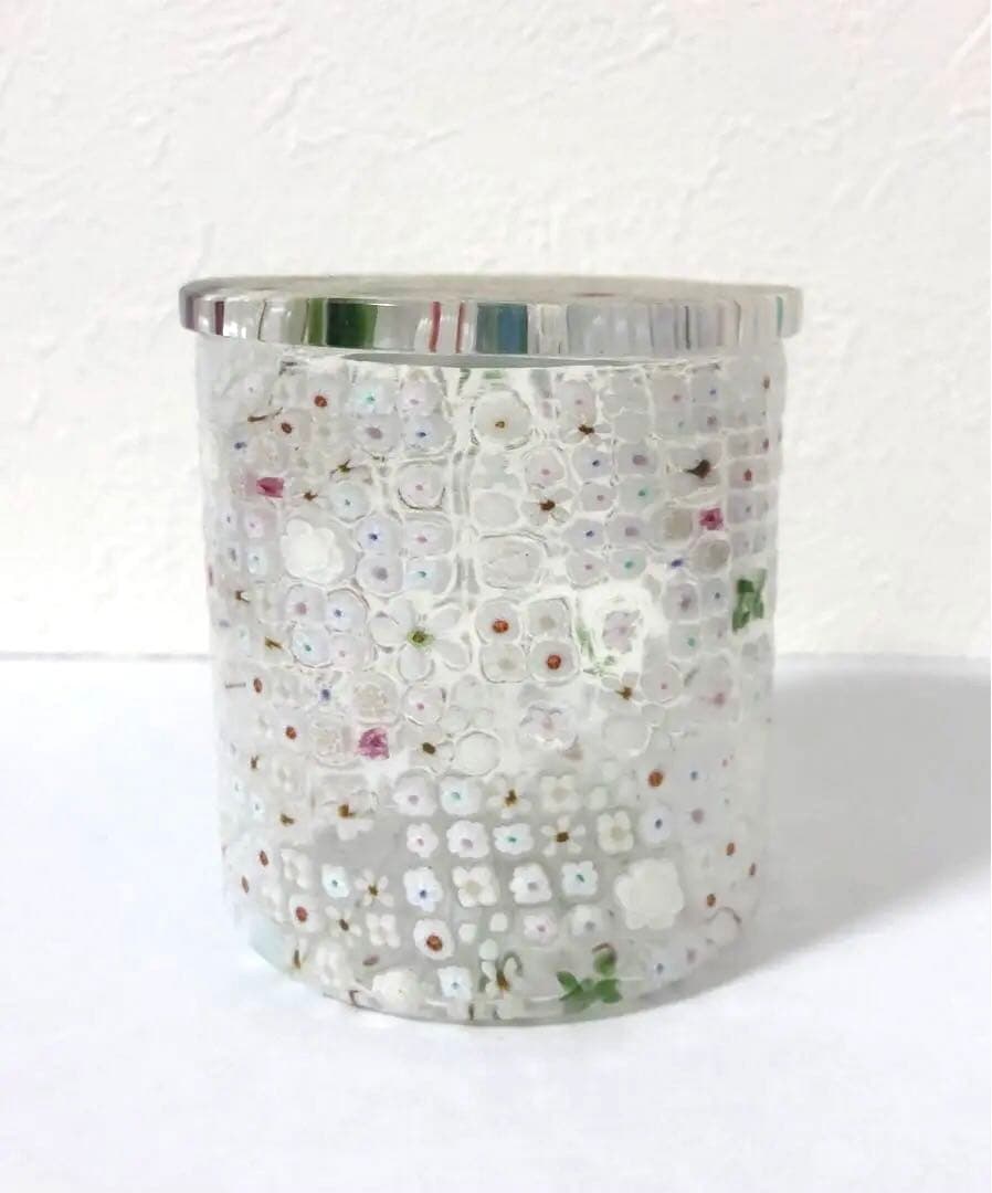 江波冨士子さん 『花の庭』蓋物