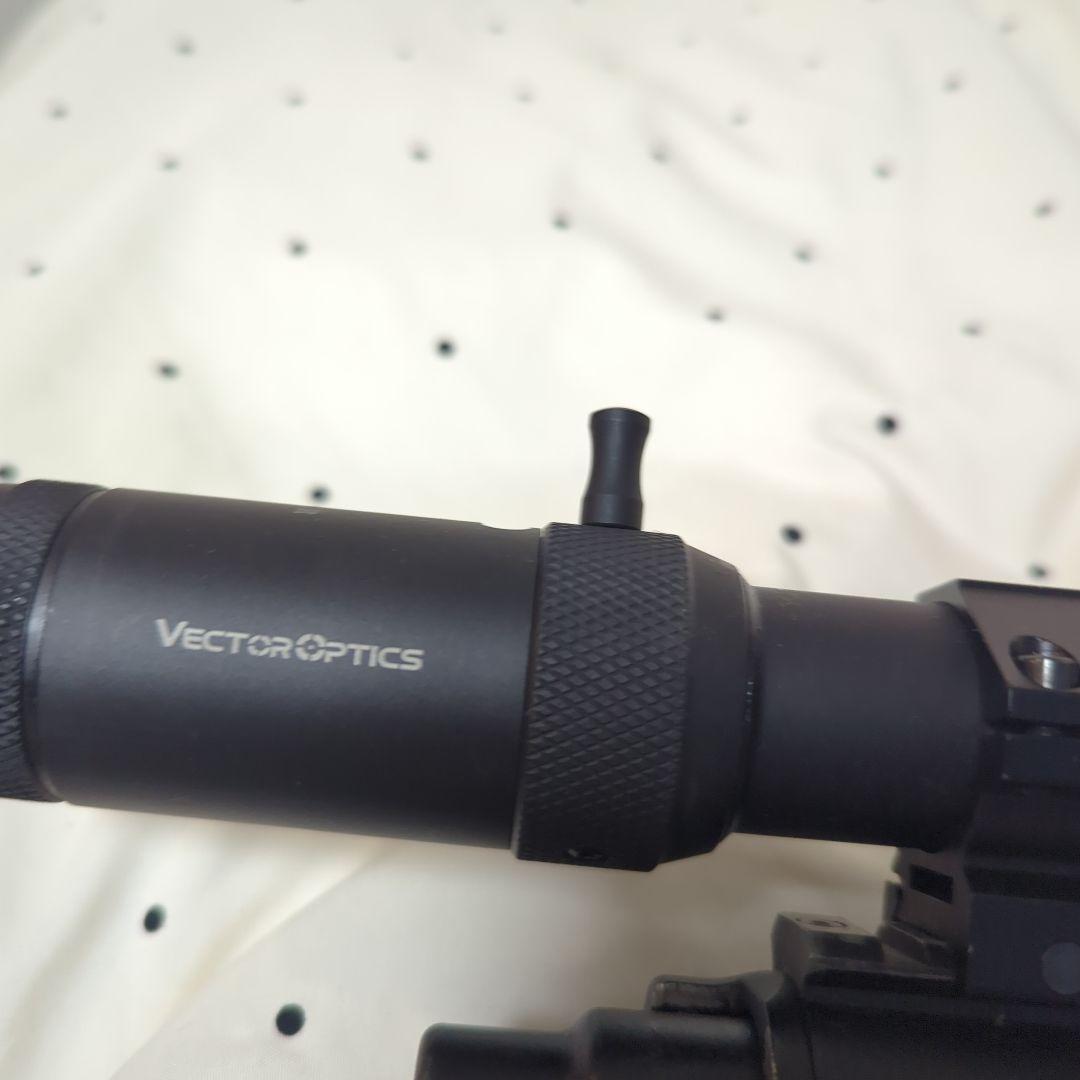 スナイパーライフルVSR10 カモフラージュネット、スコープ付き