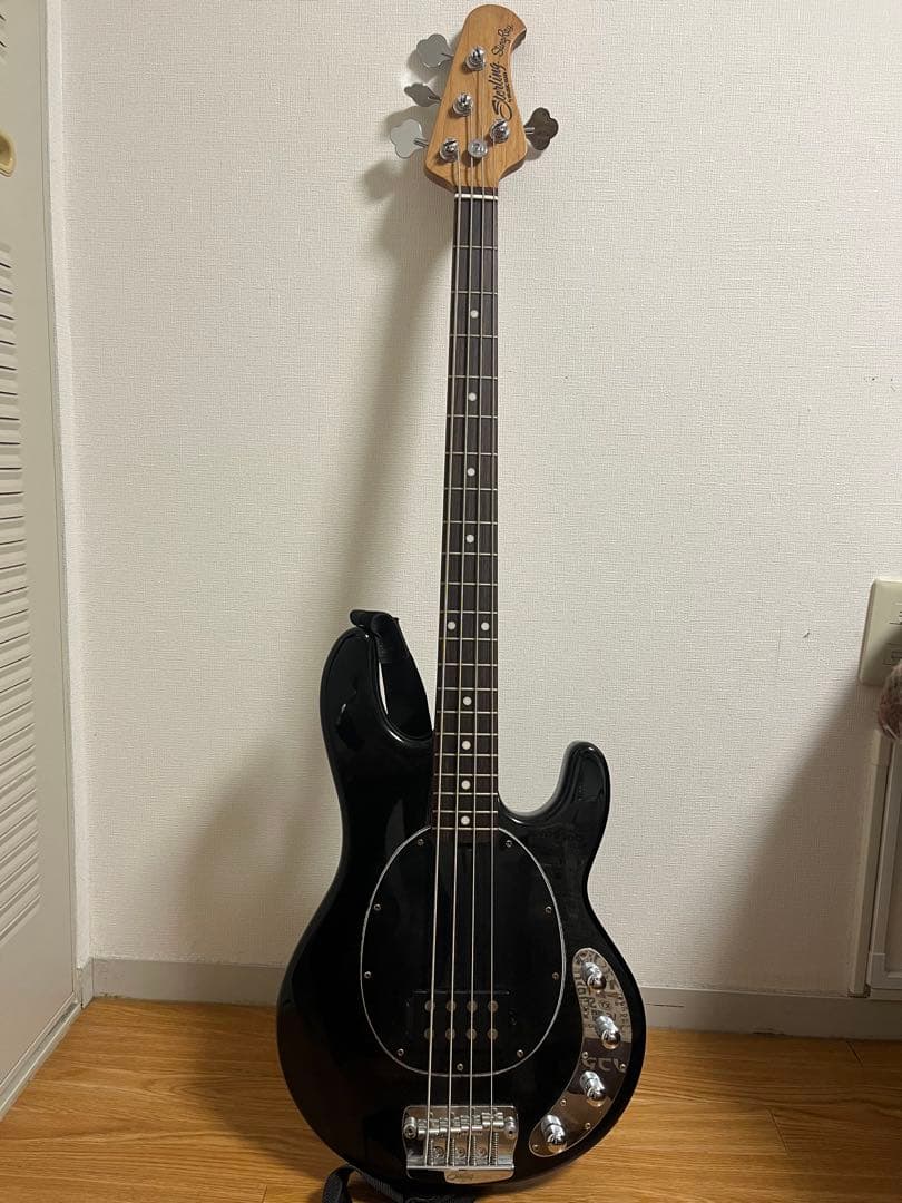 Sterling by Musicman Ray34 StingRay 4弦