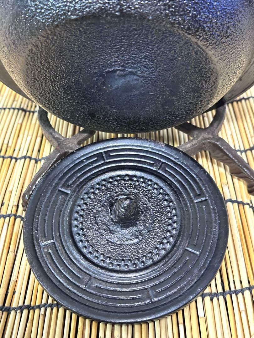 長期保管品　南部長寿堂造　１５型　アラレ　鉄瓶　南部鉄瓶　南部鉄器　調理器具