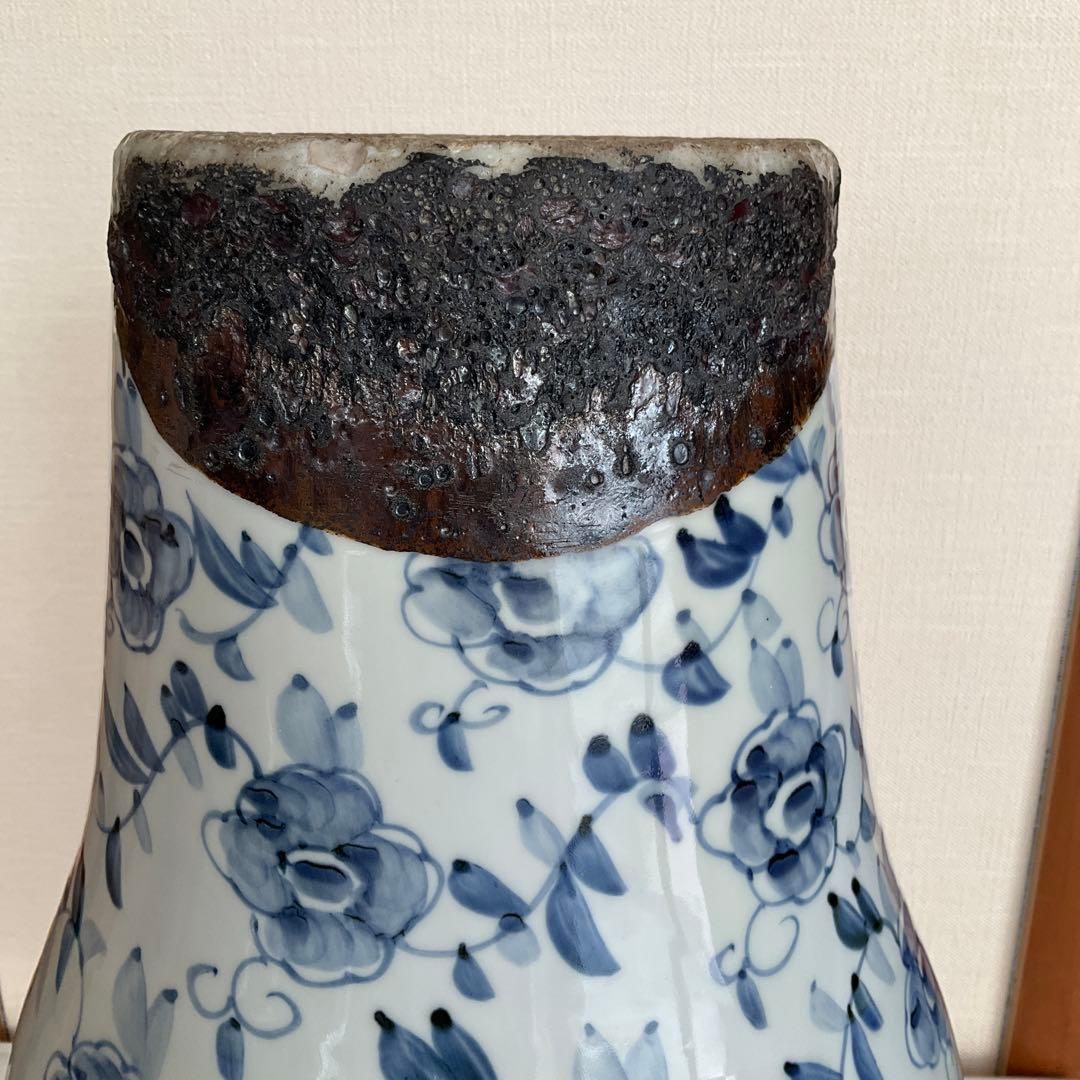 李朝　染付花文(薔薇)壷　18世紀頃