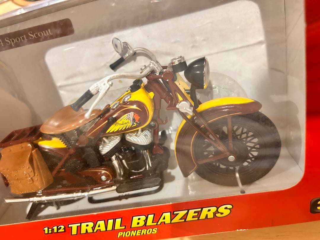 インディアンモーターサイクル　indian ダイキャスト　ブリキ　インテリア