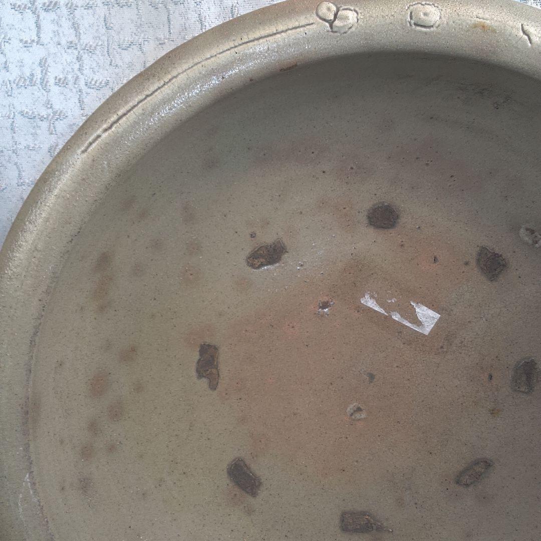 骨董３陶器製ベージュ丸型皿