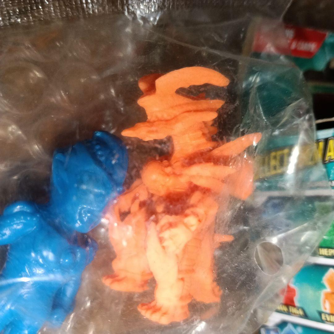 海外限定　怪獣消しゴム　ウルトラマン消しゴム　ウルトラバトラーズ　②