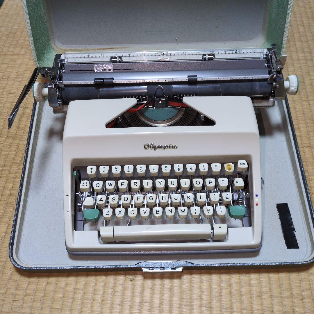 ★超絶レア美品★SM9オリンピア★ビンテージコレクターズアイテム★タイプライター