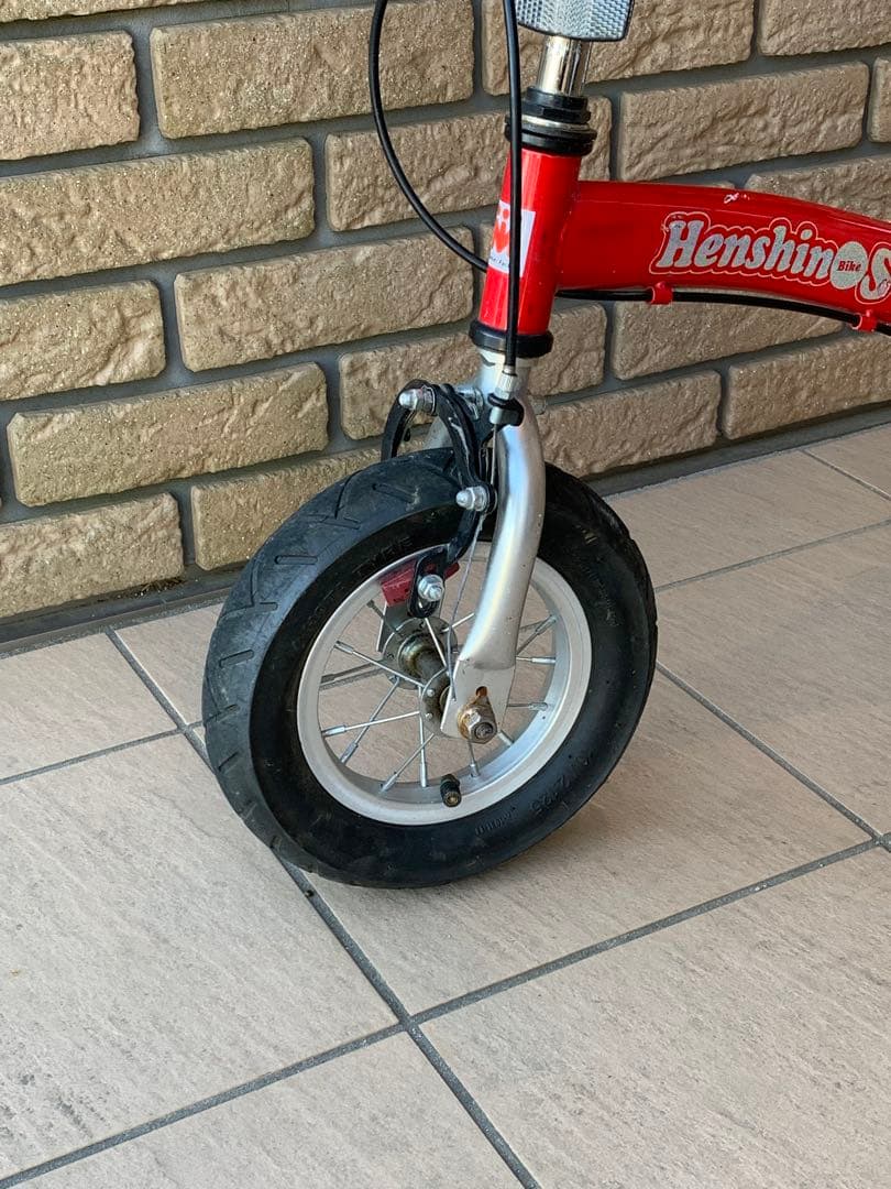 へんしんバイク レッド　赤　バランスバイクHensihn Bike 10インチ