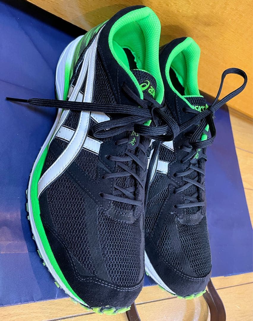 A美品アシックスターサージールランニングシューズ軽量ブラック×グリーン27
