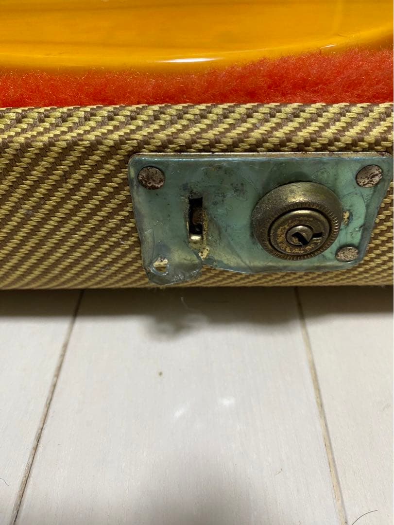 ジ*ト様 Fender USAフェンダーAmerican Vintage52中古