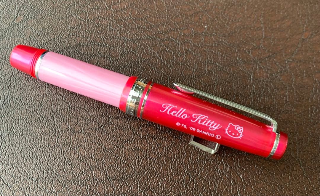 セーラー万年筆 ハローキティ スウィートベリー 細字