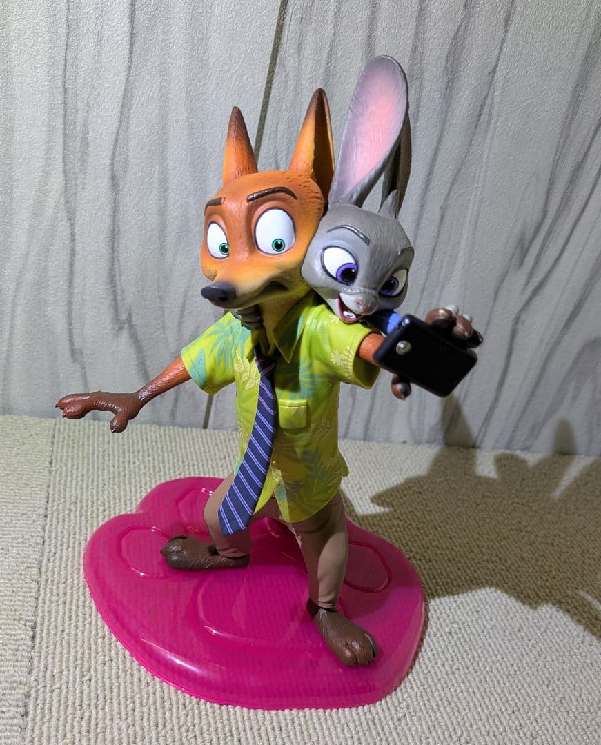 Happyくじ　ズートピア　A賞　フィギュア　ニック　ジュディ