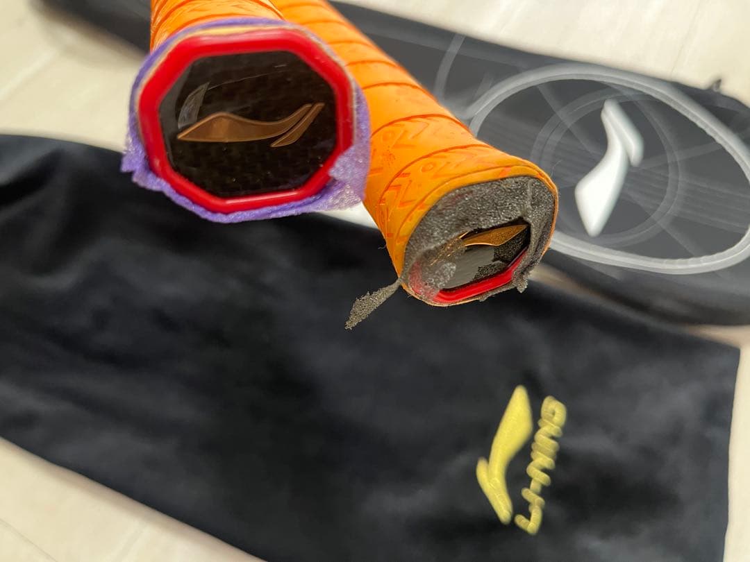 未使用！渡辺勇大使用モデル！LI-NING 9000C等バトミントンラケット２点