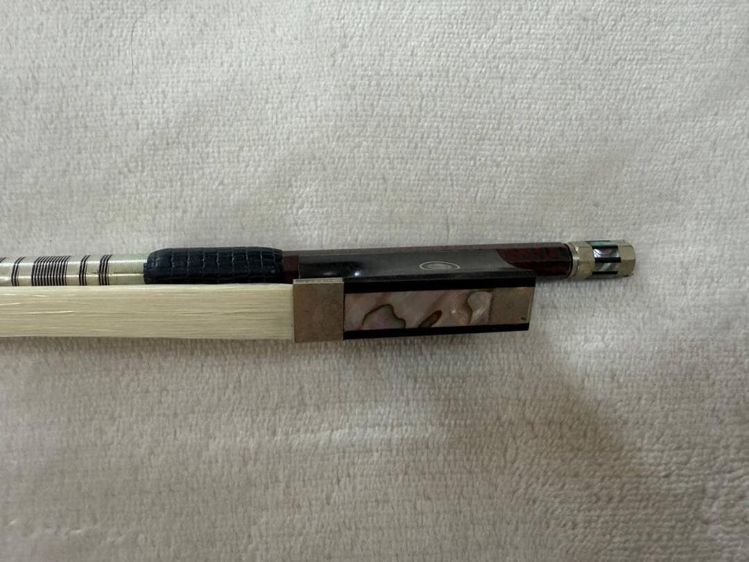 【新品未使用】バイオリン弓　ブレードカーボン（赤）4/4サイズ