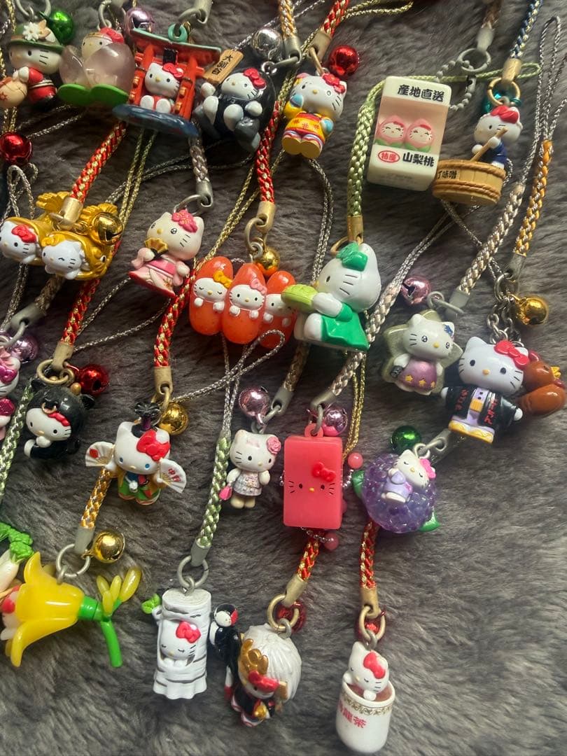 ご当地キティ　ハローキティ セット 50個