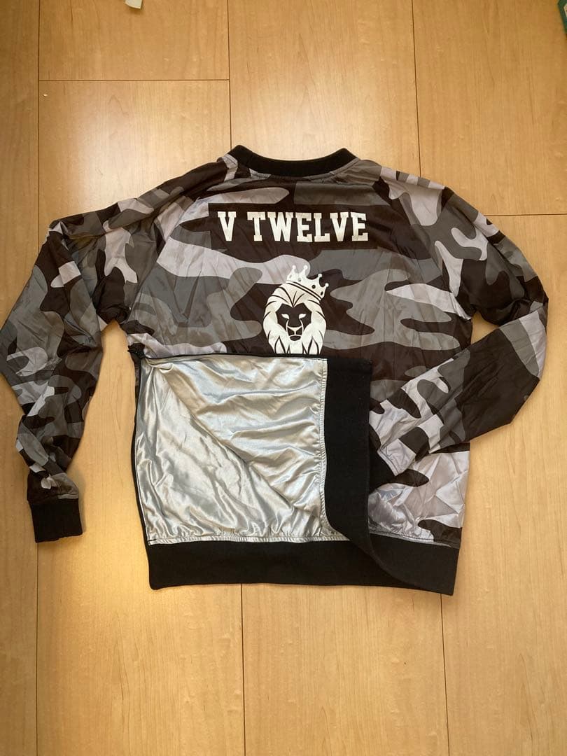 V TWELVE カモフラージュ ウインドブレーカー
