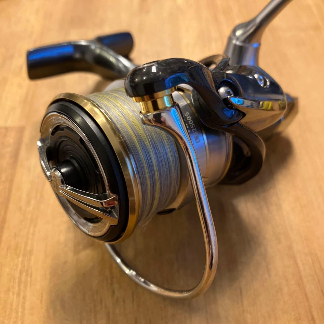 20ルビアス FC LT2500S 替スプール付き