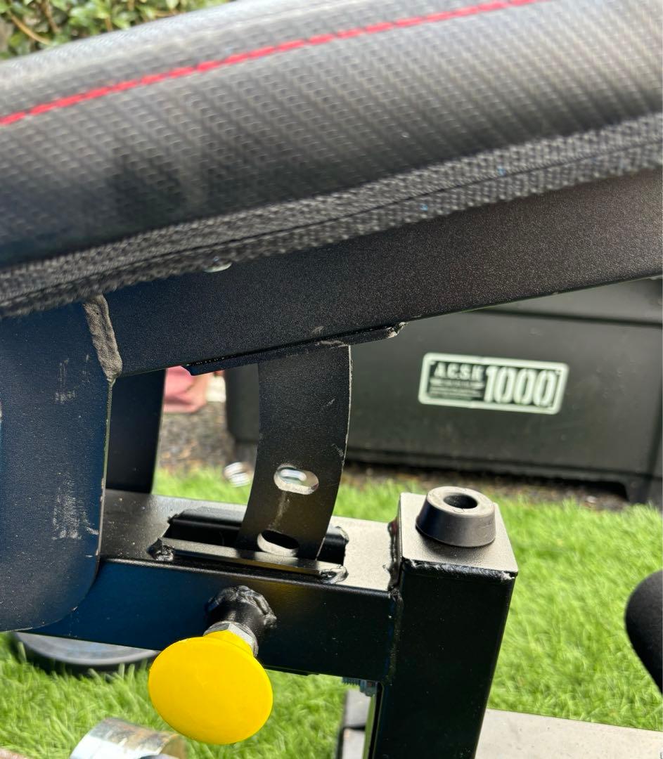 アジャスタブルベンチ