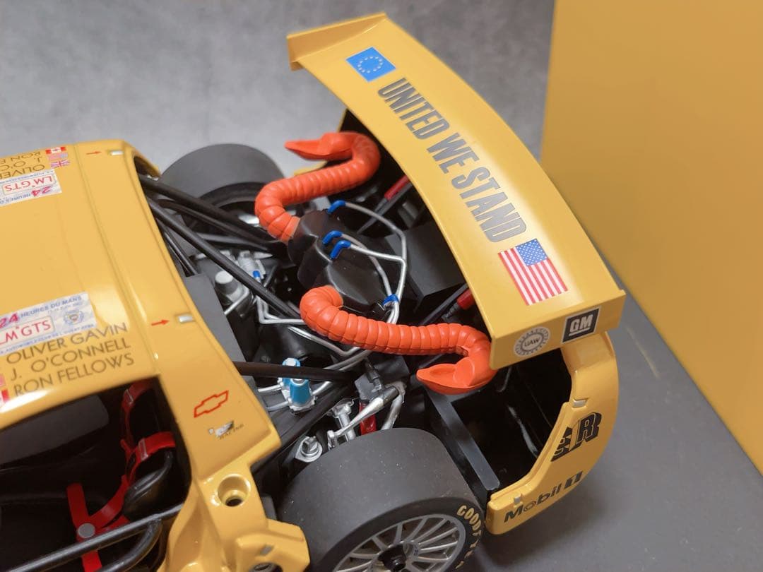 Ak385　オートアート 1/18 シボレー コルベット C5R ルマン