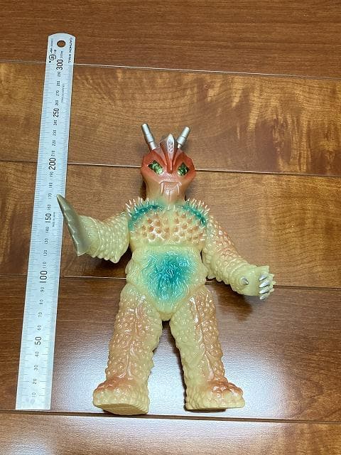 希少ソフビ　やまなや　改造巨大ヤプール　超獣