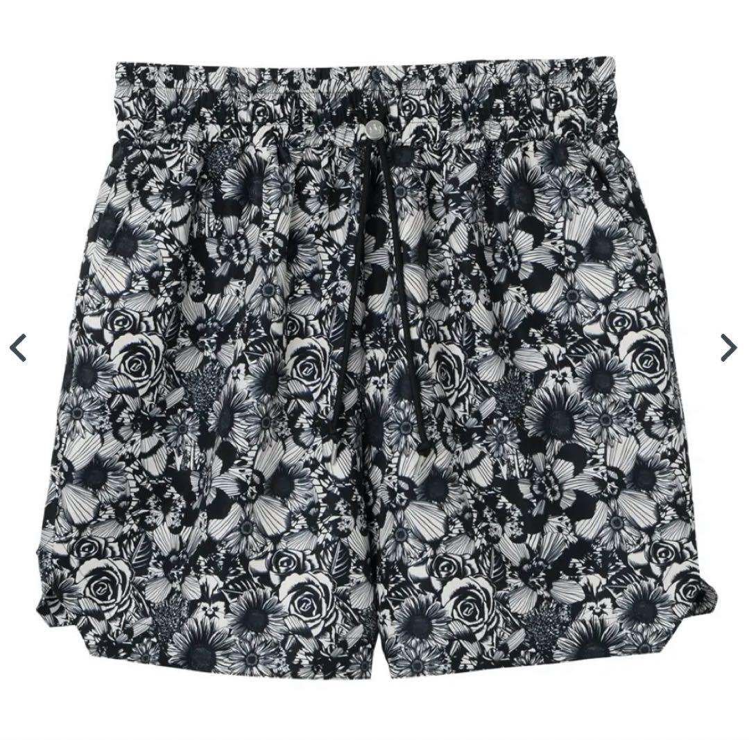 新品 LiSA ROY 花柄ショートパンツ