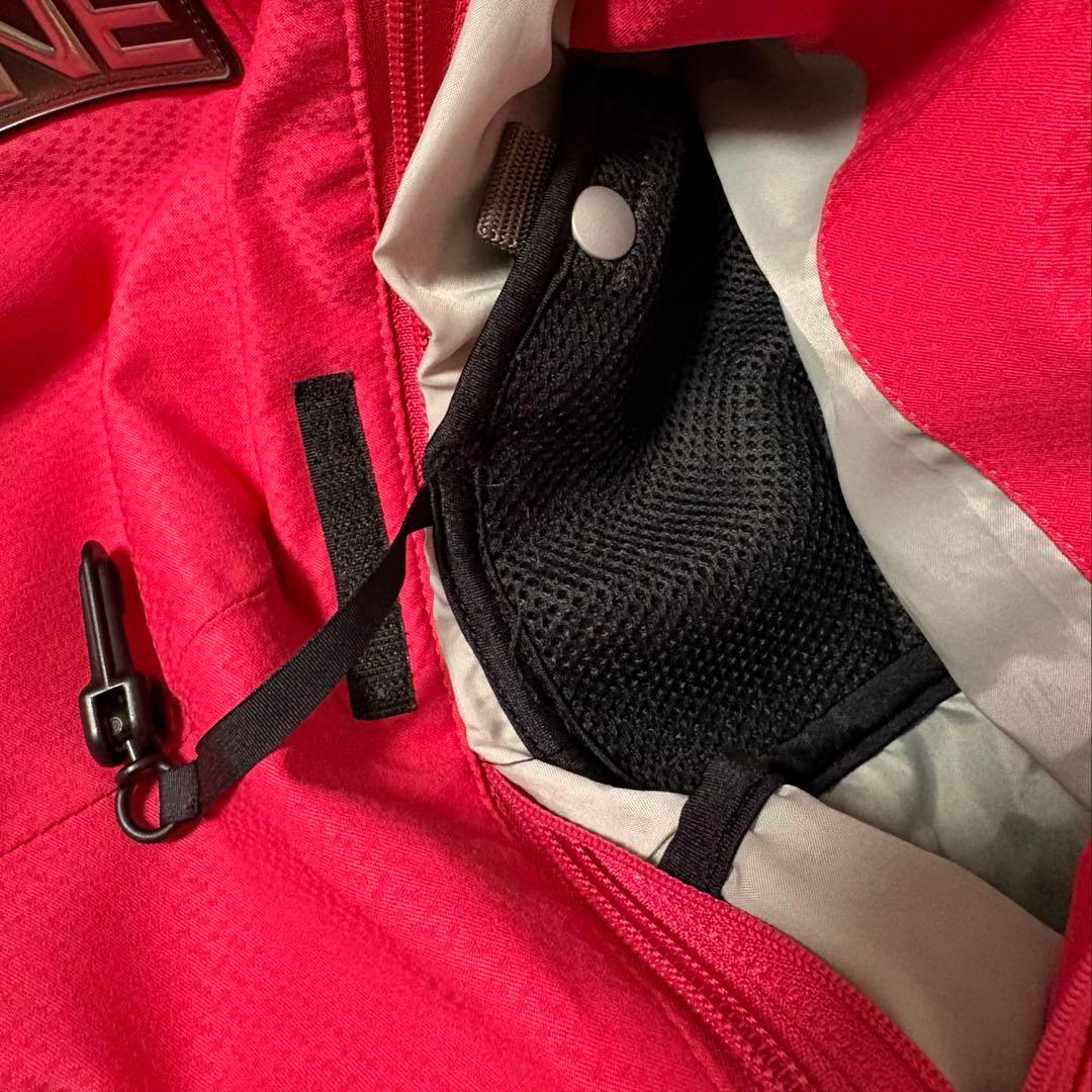 ONYONE オンヨネ サーモン ピンク スノーボードジャケット SIZE S