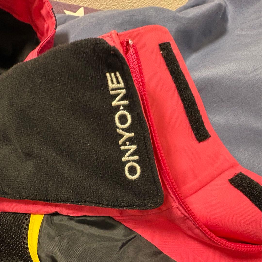 ONYONE オンヨネ サーモン ピンク スノーボードジャケット SIZE S