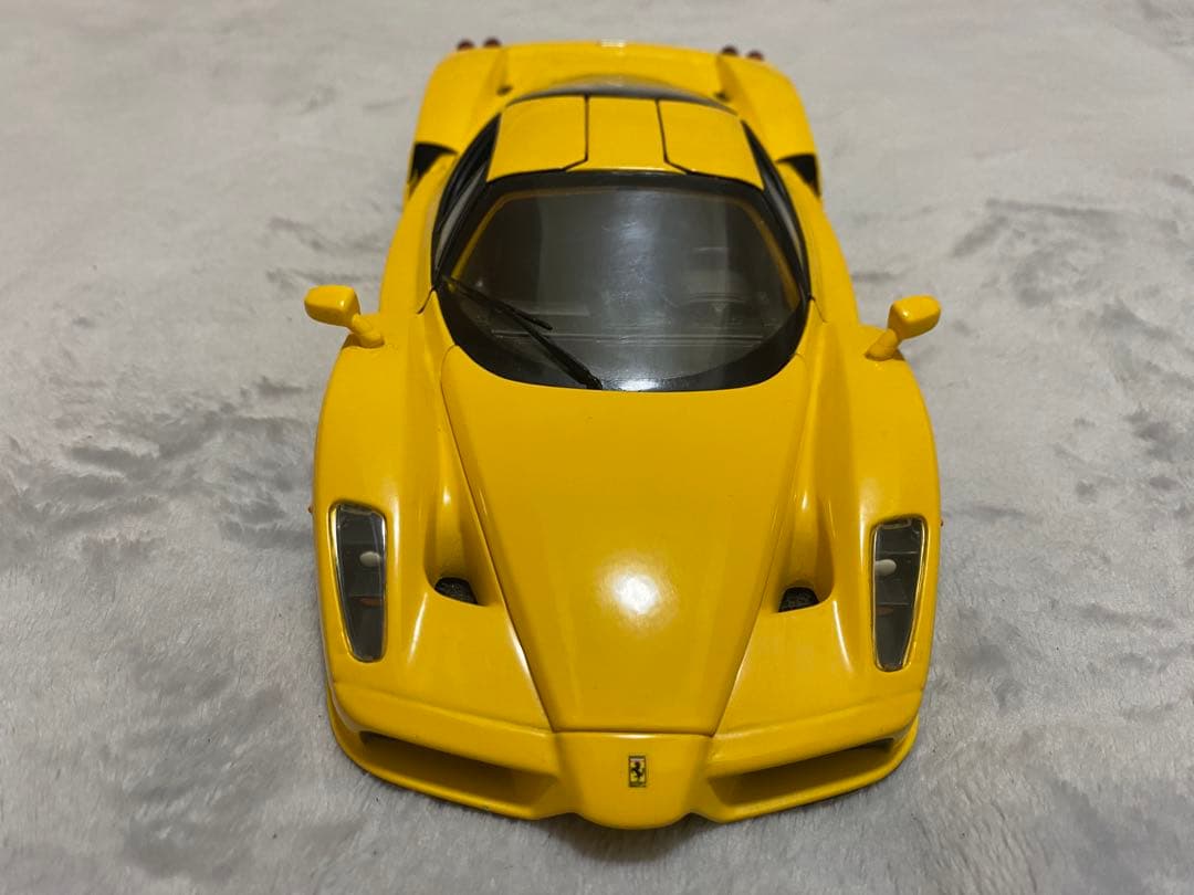 ミニカー HOTWHEELS ENZO Ferrari 1/18