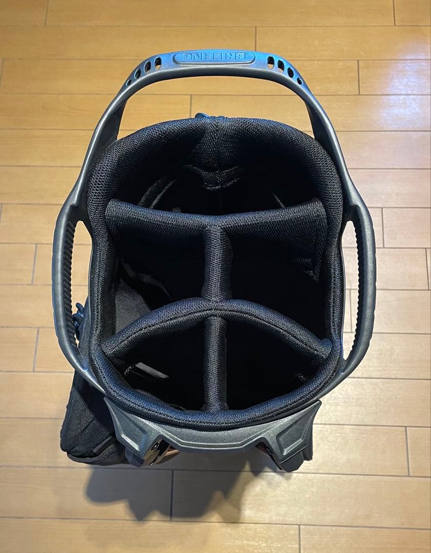 BRIEFING・ブリーフィング　キャディバッグ　スタンド付き