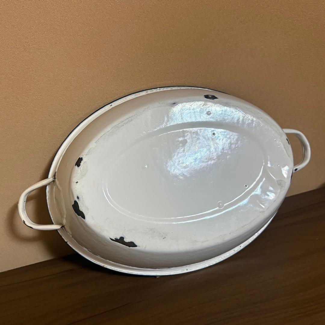 アンティーク　ホーロー　ウォッシュタブ（石鹸置き付き）