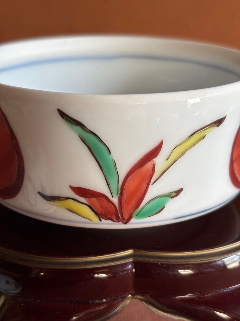 大英博物館初個展鬼才澤田痴陶人作痴銘色絵富字宗達草花赤玉文合子　一点物