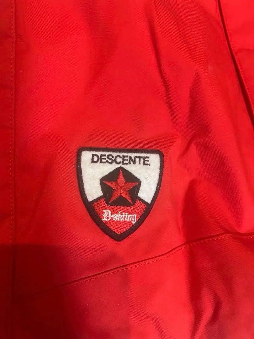 デサント　子ども用スキーウェアセット140（赤ジャケット・黒パンツ・ヘルメット）