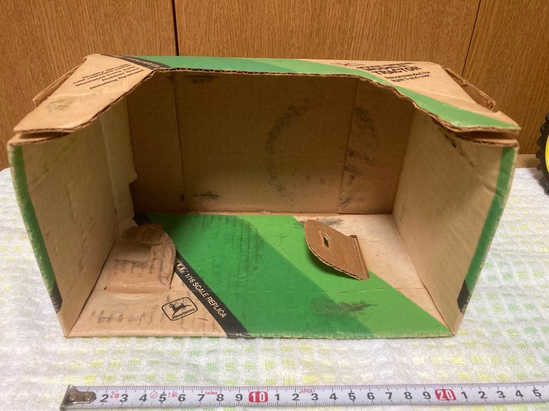 ERTL ジョンディア　トラクター　1/16 スケール