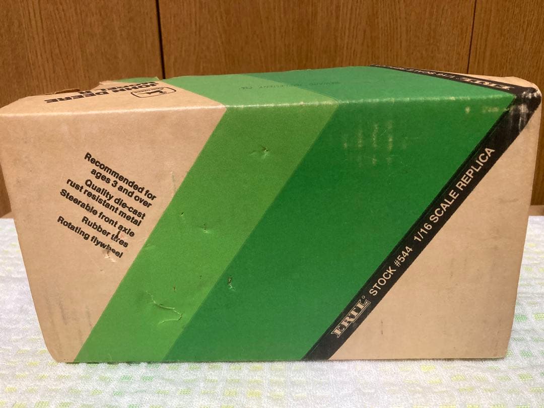 ERTL ジョンディア　トラクター　1/16 スケール