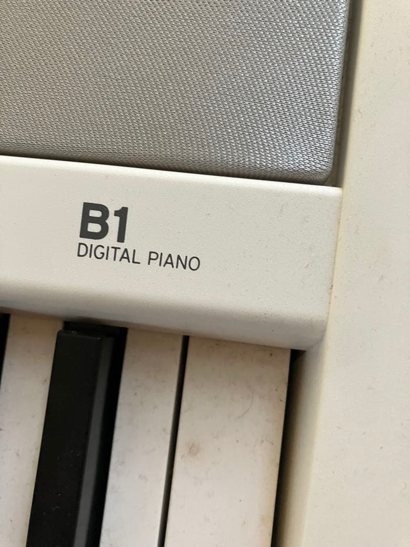 KORG ホワイト　B1 DIGITAL PIANO デジタルピアノ