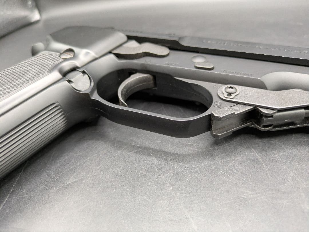 東京マルイ M93R 電動ガン バッテリー・マガジン3本付き