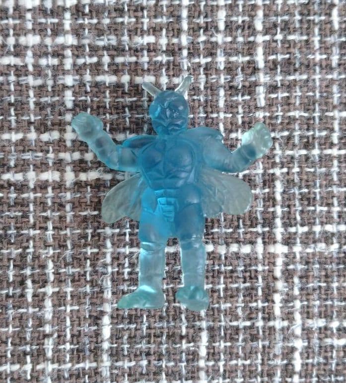 仮面ライダーBLACK 消しゴムフィギュア2体（ハチ怪人・アネモネ怪人）