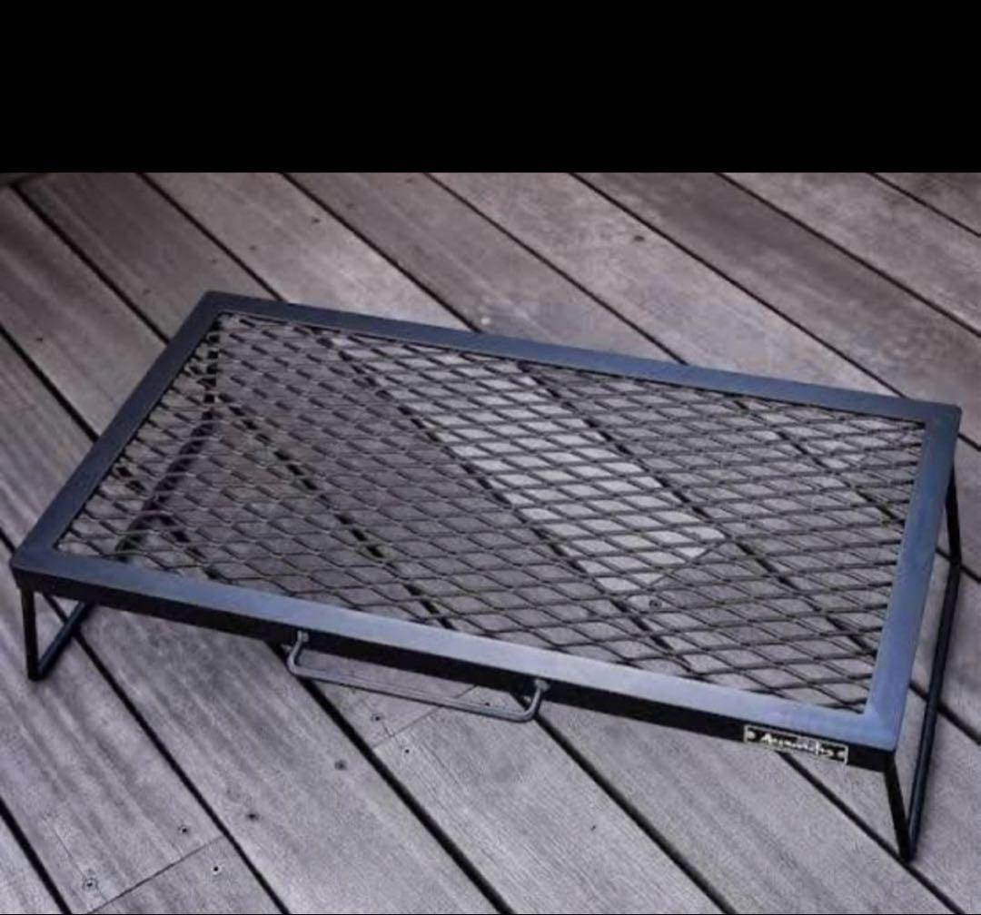 アイアンテーブル低っ　asimocraftsが別注　サンゾー工務店