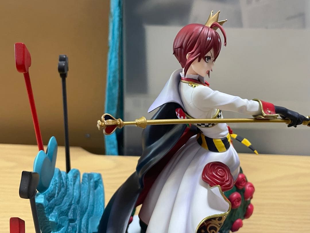 ツイステッドワンダーランド リドル・ローズハート 1/8スケールフィギュア