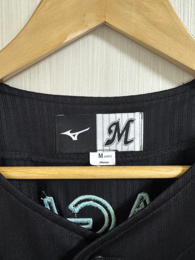 千葉ロッテ　ブラックサマーユニフォーム　山口航輝　51