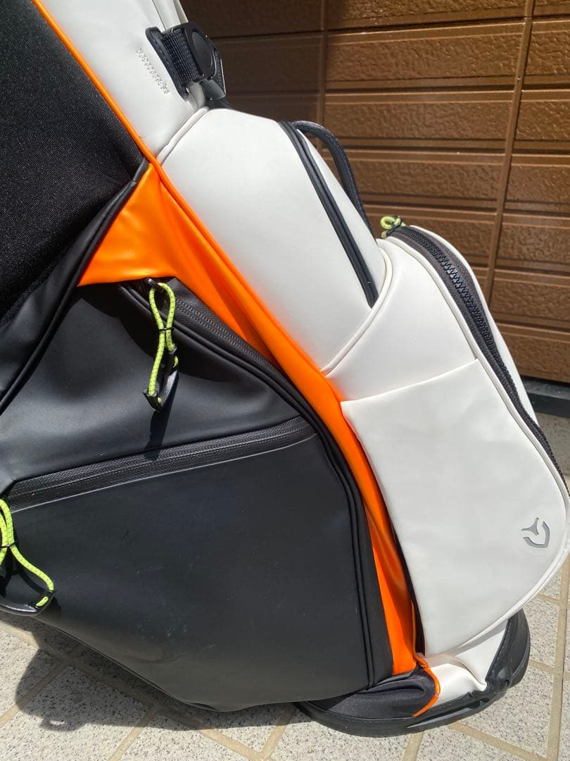 【訳あり】Vessel PLAYER3.0 キャディバッグ 黒/オレンジ/白