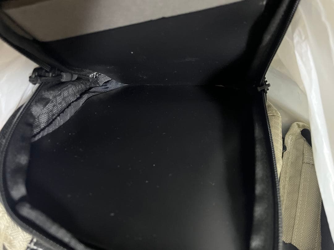 マズメ ゲームベスト レッドムーン 実釣未使用 美品