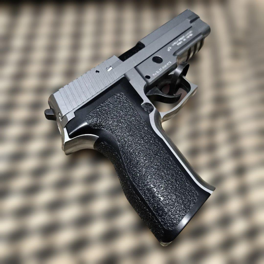 東京マルイ製　SIG SAUER P226　E2 ステンレスモデル　シールズ