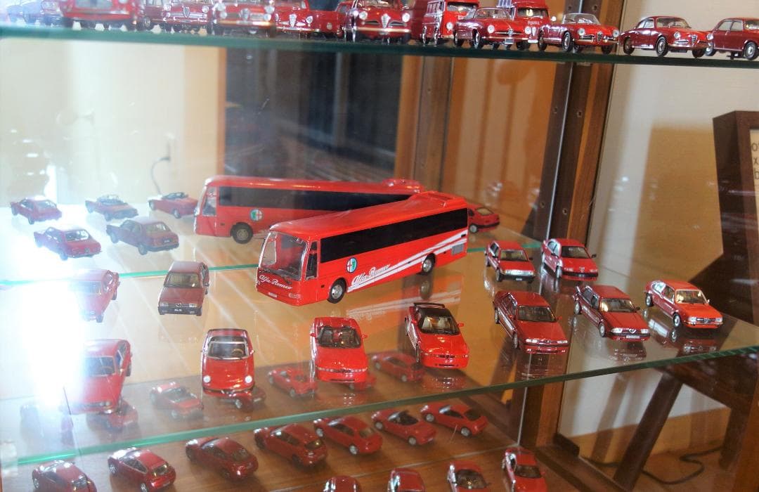 ⭐︎レア⭐︎バラ売り不可　アルファロメオ赤限定コレクション73台