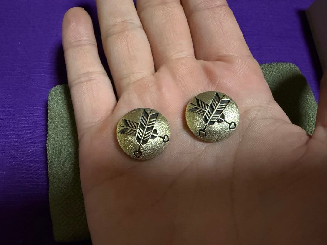 金無垢補償　金目貫　違い猪目矢紋（日本刀装具脇差短刀拵馬針小柄小刀笄縁頭鍔鐔