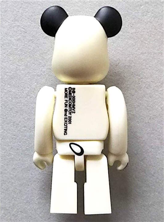 ★極上 非売品★『HMV』ベアブリック２nd☆キューブリック☆ソフビ☆bape