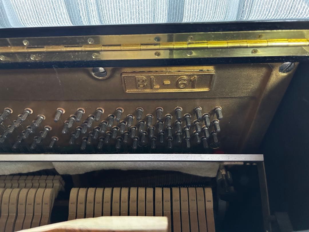 ピアノ（カワイ）BL-61